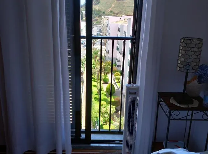 Bed and Breakfast Cantinho Da Maria Φουνκάλ