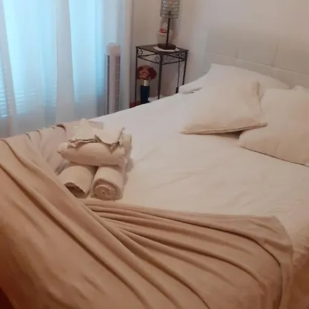 Cantinho Da Maria Bed & Breakfast *